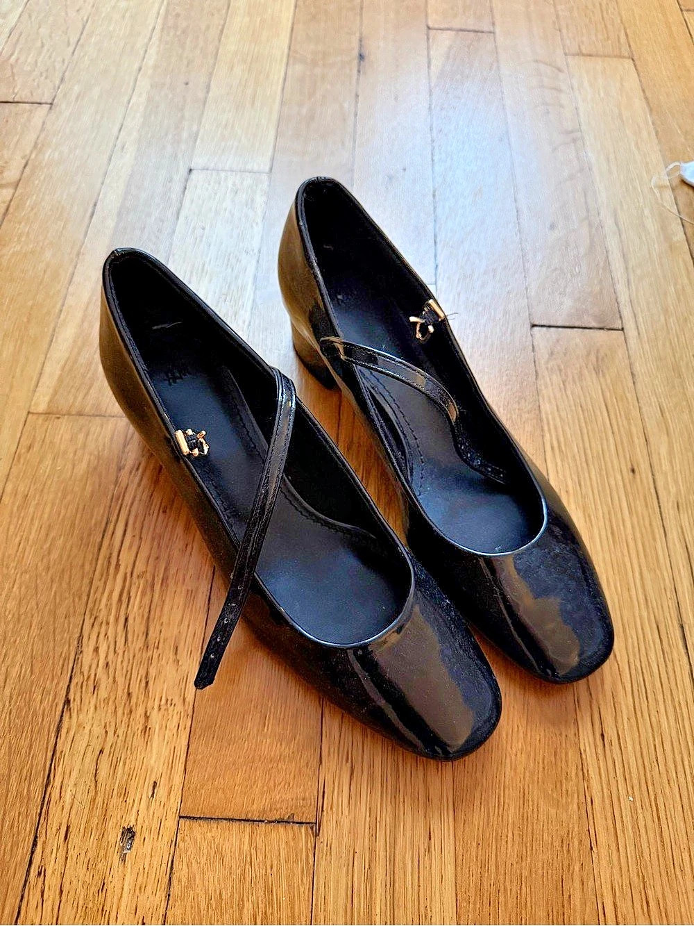 Low block heel Black Mary Jane Heels